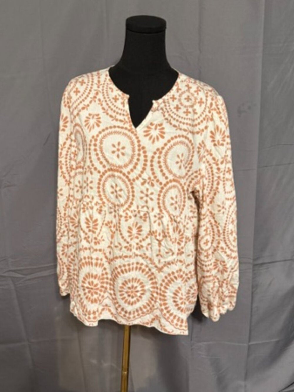 BEAUTIFUL Lightweight Blouse Size 2X